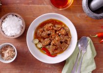 Oseng Mercon: Sensasi Pedas yang Bikin Ketagihan di Lidah Oseng Mercon: Sensasi Pedas yang Bikin Ketagihan di Lidah