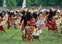 Tari Jaranan Buto: Tradisi, Sensasi Mistis, dan Serunya Pengalaman Nonton Langsung! Tari Jaranan Buto: Tradisi, Sensasi Mistis, dan Serunya Pengalaman Nonton Langsung!
