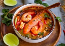 Resep Tom Yum Goong: Rahasia Membuat Sup Asam Pedas Khas Thailand yang Bikin Nagih Resep Tom Yum Goong: Rahasia Membuat Sup Asam Pedas Khas Thailand yang Bikin Nagih