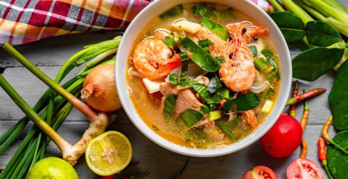 Tips Membuat Tomyam: Rahasia Kuah Pedas Asam yang Menggugah Selera
