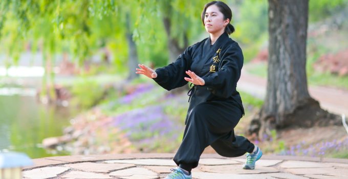 Tai Chi: Gerakan Pelan yang Menyentuh Jiwa dan Menguatkan Tubuh