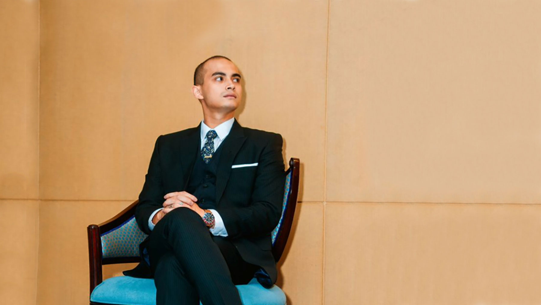 Gaya Akting yang Alami dan Penuh Kedalaman