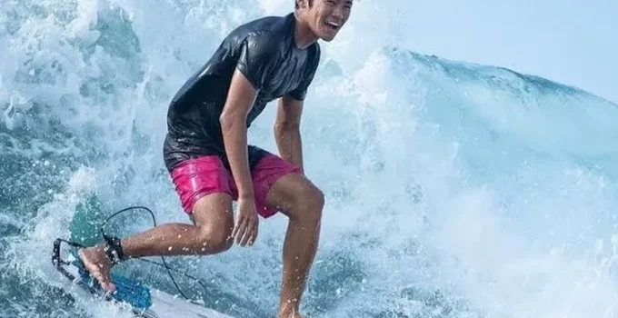 Selancar Ombak: Sensasi dan Kebebasan di Atas Laut