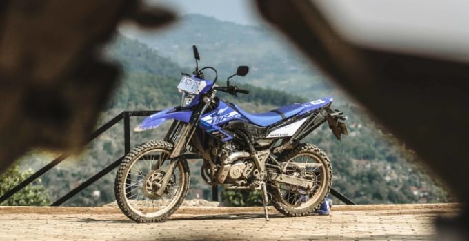 Yamaha WR: Raja Motor Trail yang Siap Taklukkan Segala Medan