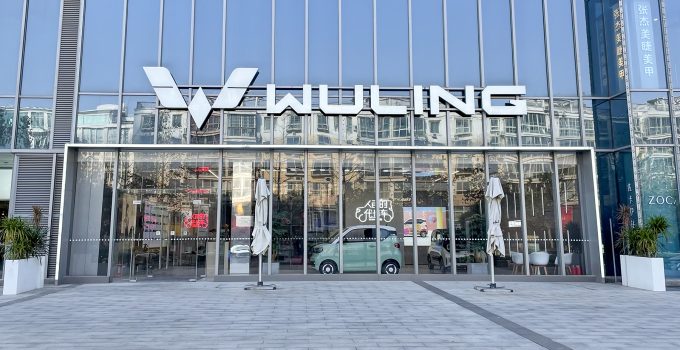 Strategi Wuling Motors Indonesia: Dari Pendatang Hingga Dominan