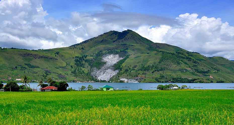 Pusuk Buhit Samosir