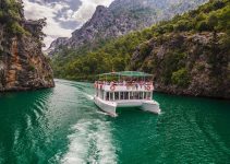 Green Canyon, Keajaiban Alam yang Mengajak Siapa Saja Jatuh Cinta pada Pesonanya Green Canyon, Keajaiban Alam yang Mengajak Siapa Saja Jatuh Cinta pada Pesonanya