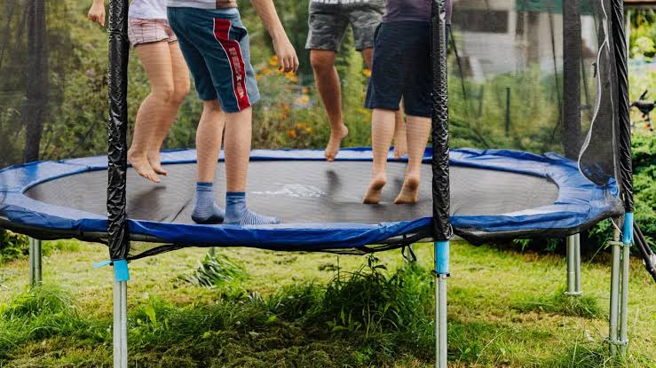 Memahami Olahraga Trampolin Posisi Dasar Sebelum Mulai Melompat