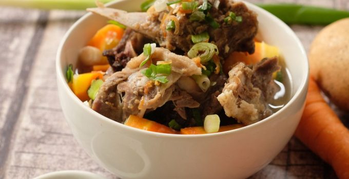 Sop Kepala Sapi: Resep Lezat dengan Kuah Kaya Rempah