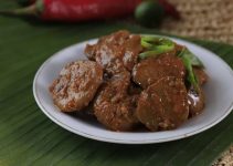 Semur Jengkol Legit, Sajian Tradisional dengan Cita Rasa Kaya yang Selalu Menggoda Selera Semur Jengkol Legit, Sajian Tradisional dengan Cita Rasa Kaya yang Selalu Menggoda Selera
